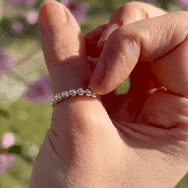 Zen – Ring mit drehbaren Perlen für Achtsamkeit